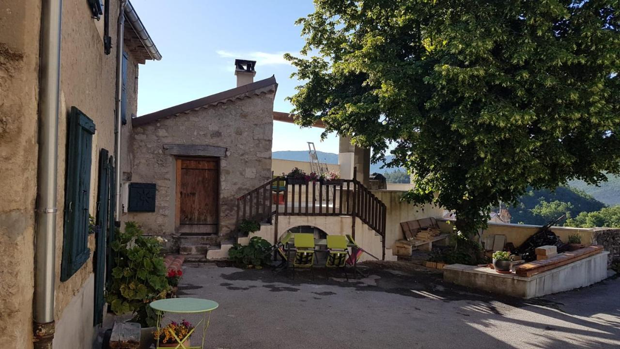 Ferienwohnung La Maison Des Soleils Soleilhas Exterior foto